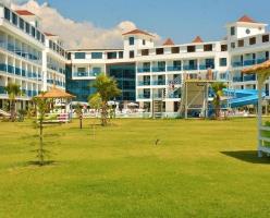 Rizom Beach Hotel 